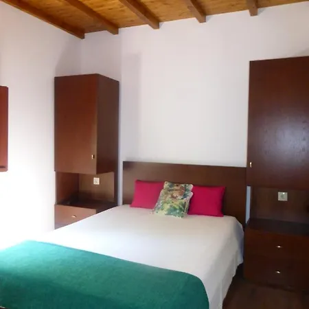 Campismo Rural Vale Dos Moinhos * Geres