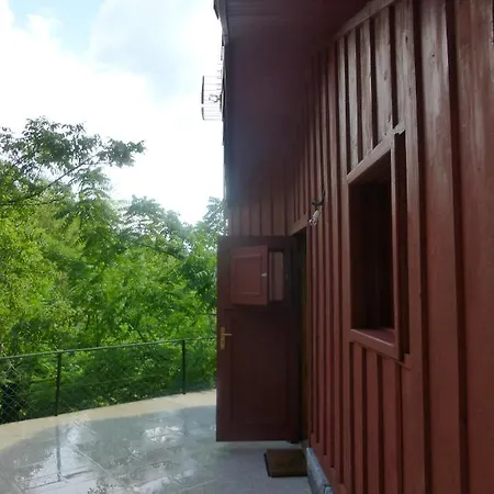 Campismo Rural Vale Dos Moinhos * Geres