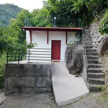 Campismo Rural Vale Dos Moinhos Campsite