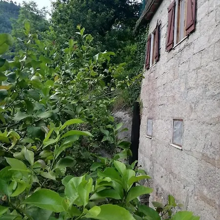 Campismo Rural Vale Dos Moinhos * Geres