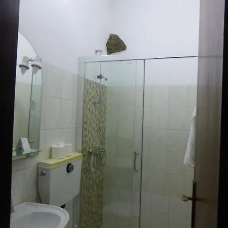 Campismo Rural Vale Dos Moinhos * Geres