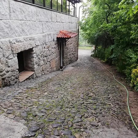 Campismo Rural Vale Dos Moinhos *