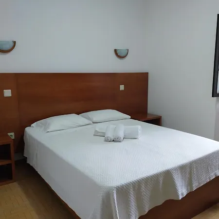 Campismo Rural Vale Dos Moinhos * Geres