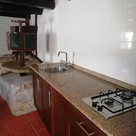 Campismo Rural Vale Dos Moinhos *