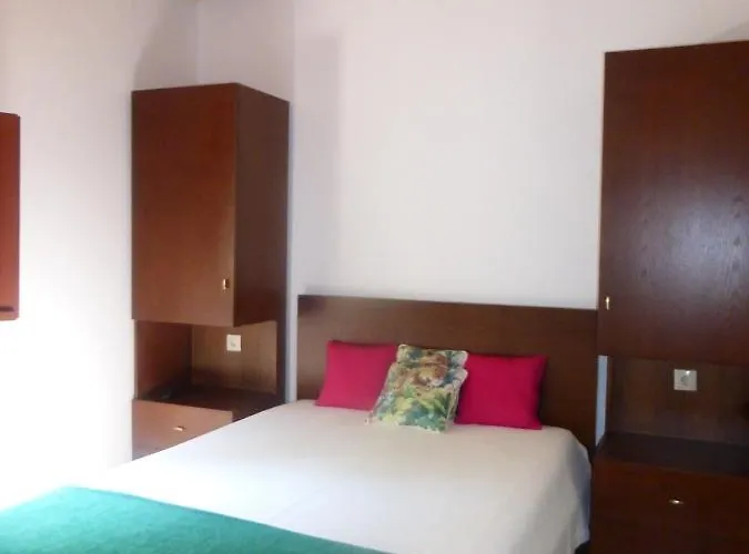 Campismo Rural Vale Dos Moinhos * ジェレス