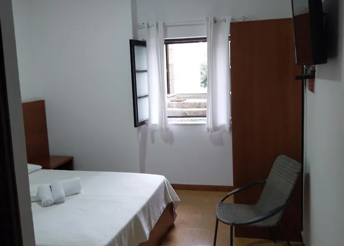 Campismo Rural Vale Dos Moinhos キャンプ場 ジェレス