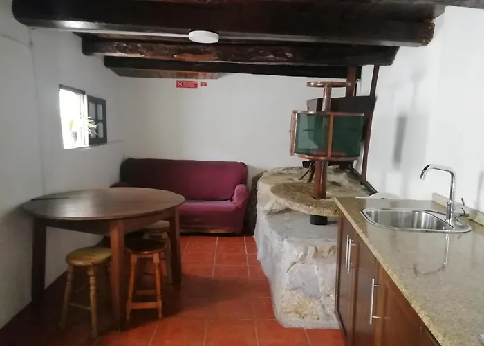 Campismo Rural Vale Dos Moinhos キャンプ場 ジェレス